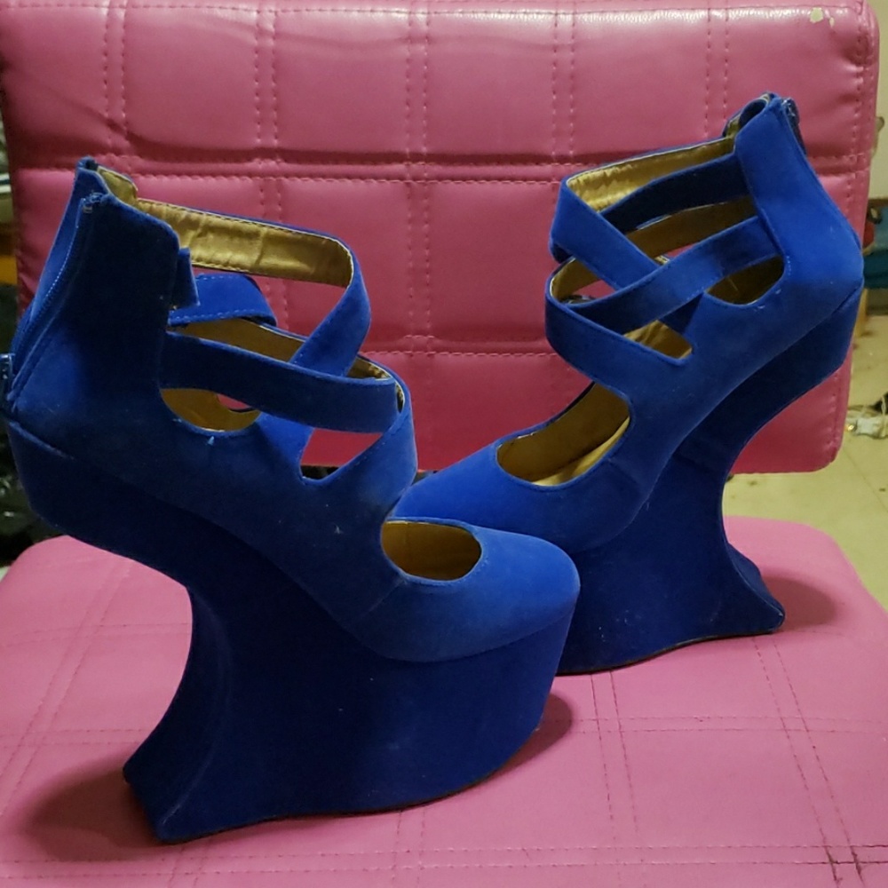 Bumper heels